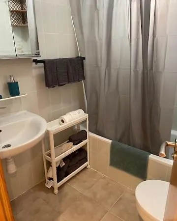 Apartman Matrimonio En Vivienda Compartir Recien Reformada